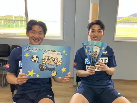 オリジナル応援ハリセン配布